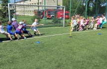 Dzien Dziecka - przeciaganie liny na Olimpiadzie Przedszkolakow