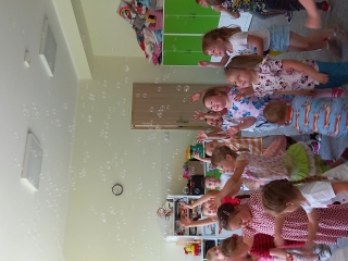 Zabawy z bankami mydlanymi