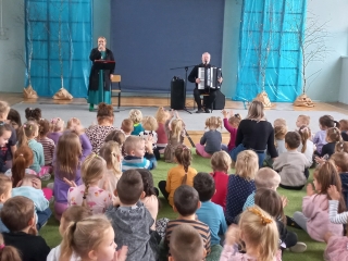 Muzycy podczas koncertu.