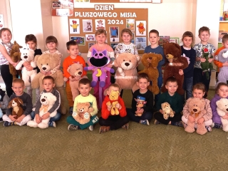 Pieciolatki z gr. VI ze swoimi misiami