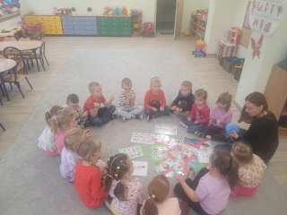 Zajecia dydaktyczne o prawach dziecka