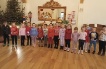 dzieci w Wiosce Swietego Mikolaja