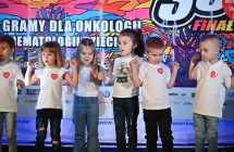 Pieciolatki z gr V podczas piosenki.