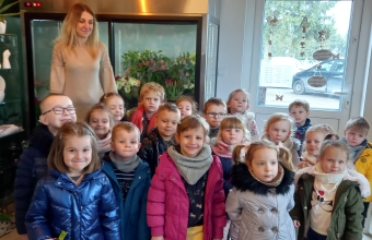 pamiatkowe zdjecie z wycieczki do kwiaciarni
