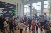 zabawy ruchowe przy muzyce w Dniu Tolerancji(1)