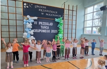 Grupa IV podczas tanca