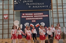 dzieci z zerowki spiewaja piosenke