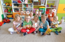 Dzien dziecka z ozdobnymi balonami - grupa X