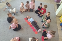 Zajecie dydaktyczne- mierzenie wzrostu za pomoca serc