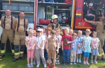 Wspolne zdjecie ze strazakami