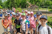dzieci na wycieczce w zoo (1)