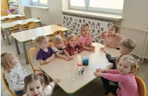 Wykonujemy kosmos w sloiku