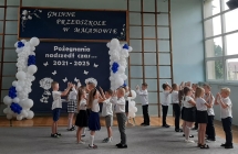 Zakonczenie gr.7 dzieci wystepuja  (11)