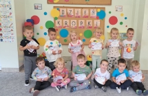 Sowki swietuja Dzien Kropki