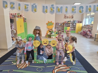 Usmiechniete dziewczynki