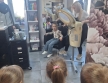 Ogladanie sauny, nawilzacza w salonie fryzjerskim