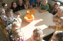 Odkrywamy co dynia ma w srodku