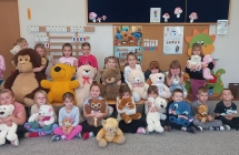 Wspolne zdjecie z misiami