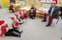 Dzieci sluchaja opowiadanie swiateczne czytane przez Wojta - gr X