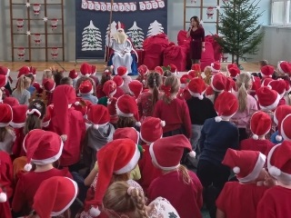 P. dyrektor wita Mikolaja.