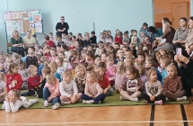 dzieci sluchaja koled