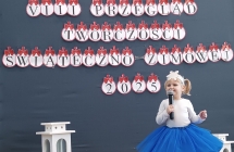 dziewczynka z gruy II spiewa