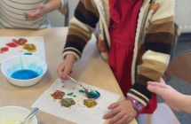 Dzieci lukruj¦u pierniczki.