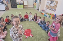 Inscenizacja do wiersza Ta+äcowa+ea ig+ea z nitk¦u