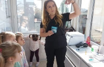 4. Ogladanie preparatow do pielegnacji skory.