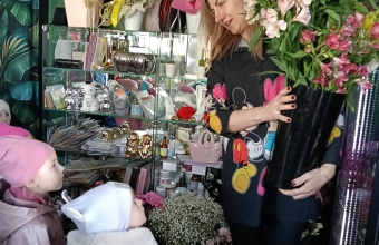 Poznajemy nazwy kwiatow