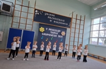 Dzieci z grupy III tancza