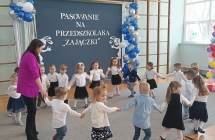 Taniec w kole maluszki