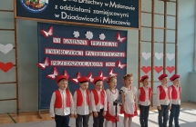 Dzieci z oddzialu w Milaczewie  spiewaja piosenke