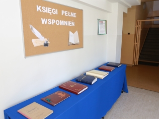 Ksiegi pelne wspomnien - galeria ksiag