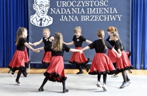 Dzieci podczas tanca.