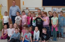 Tata Ady z dziecmi