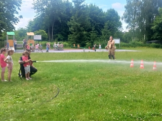 Dzieci lej¦u wod¦Ö z w¦Ö+-a stra+-ackiego
