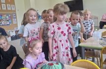 8. Doswiadczenie z wybuchajacym wulkanem.
