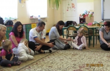 zdjecia  grupa I - czytanie przez rodzicow 001