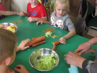 zajecia otwarte z rodzicami- gr. V 001