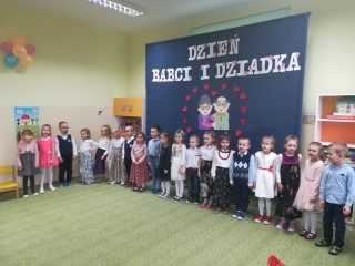 27496171_1621573691223517_1007502952_n (2)